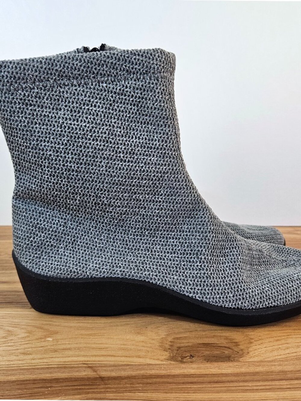Arcopedico Net 8 Knit Boot, Gray, Size 41 US 9.5-10, New, No Box
